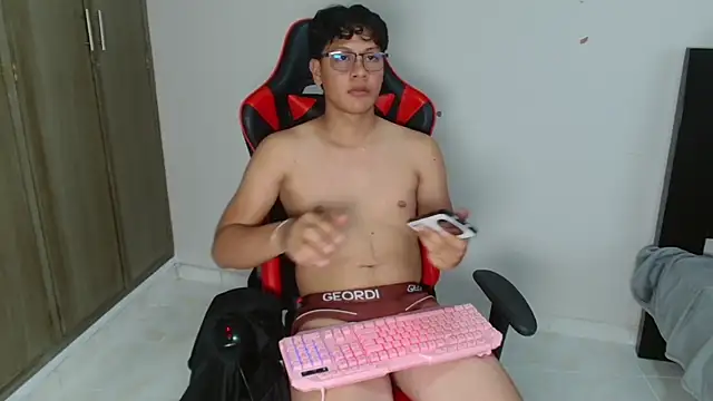Pertunjukan Kamera Web Mikertorres