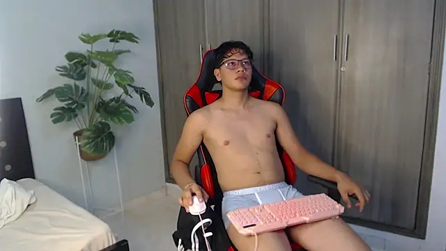 Mikertorres webcam show