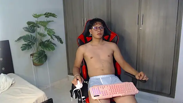 Mikertorres webcam show