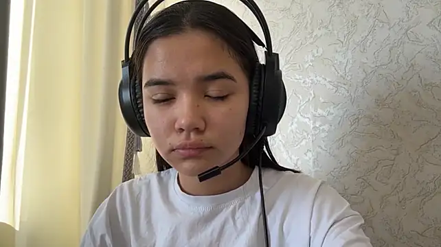 XXX chat uživo modela SoMclaren