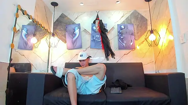 Hot_Athletes1's Webcam Show