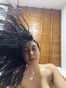 chloevahos Adlı Modelin Canlı XXX Sohbeti