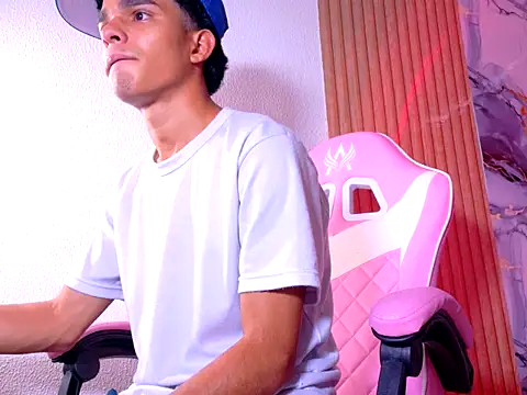 Show modela juan_x69x na web-kameri