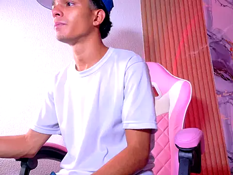 Show modela juan_x69x na web-kameri