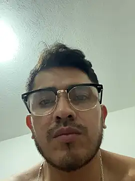 nurselatino webcam show