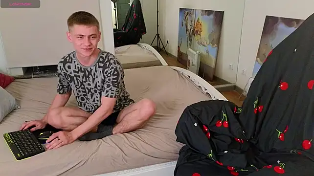 Ermak_back Webcamshow