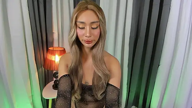sugar_hally29 Adlı Modelin Web Kamerası Şovu