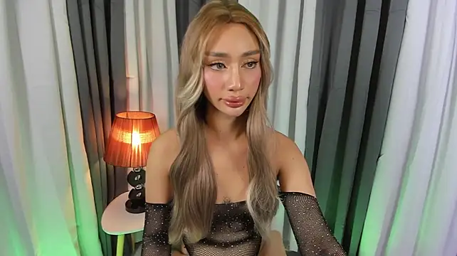 sugar_hally29 Шоу с уебкамера