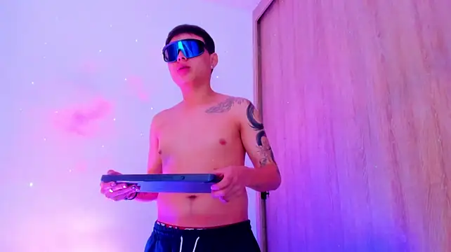 lu_blake_ Show in webcam