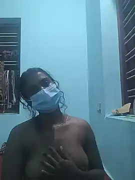 Chat XXX ao vivo de poonamjhalive