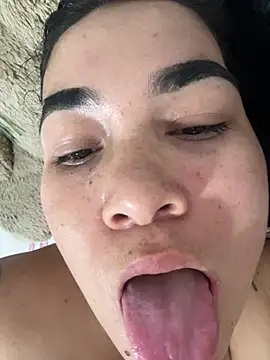 ZALEYA_MATEUS412125's Webcam Show
