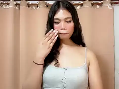 ur_sweetsambabe's Webcam Show