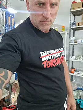 Senor_martin: διαδικτυακό σόου στην κάμερα
