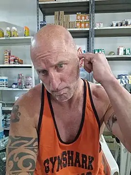 Senor_martin Show in webcam