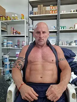 Senor_martin Show in webcam