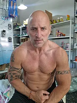 Senor_martin Show in webcam