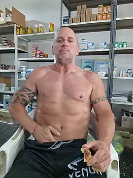 Show modela Senor_martin na web-kameri