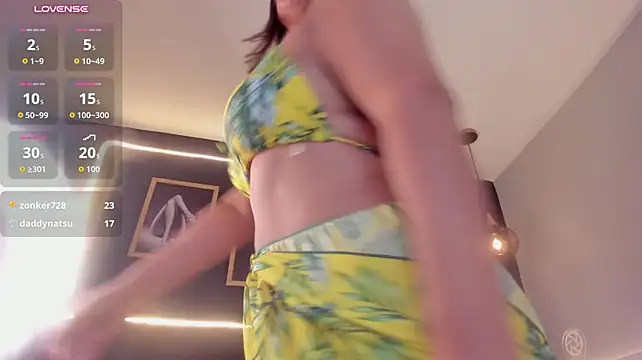 AdelaParadise's Live XXX Chat