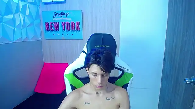 hot_atheltee Webcamshow