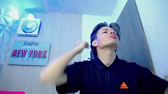 hot_atheltee Webcam Show