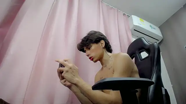 hot_atheltee Webcam-Show