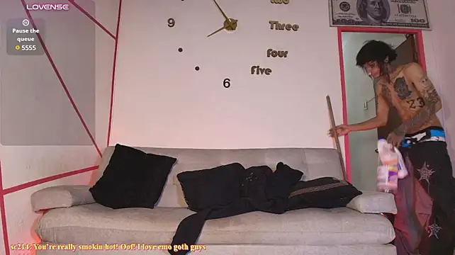 SushiKenneth Webcam Show