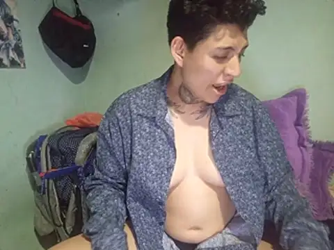 Tomboy_vale Webcam Show