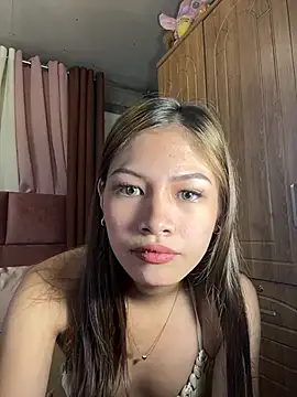 Elisse_lovee webkamerás műsora