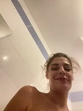 Monchery02 Show in webcam