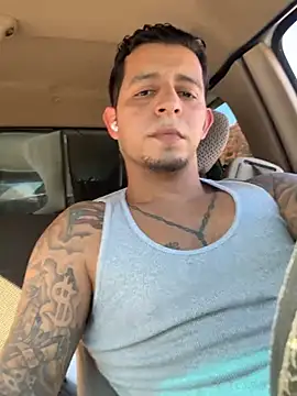 Show modela josebigpmex na web-kameri