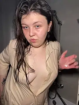 Show modela WhoIsKira_ na web-kameri
