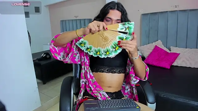 Show de Vaiolet_Storm na webcam