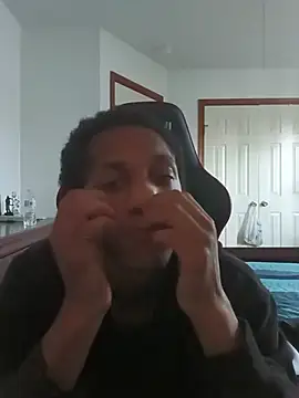 PriggishRubbish Pertunjukan Webcam