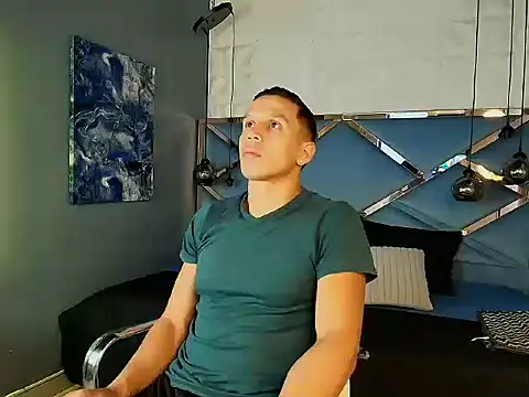 Show modela Kratos_FITT na web-kameri