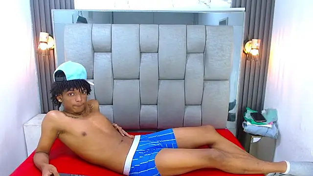 Show modela Yeison_Arcos na web-kameri