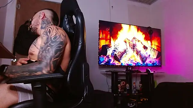 LIAAM_2 webcam show