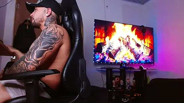 LIAAM_2 – webcam-show