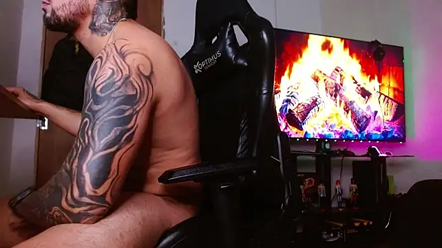 LIAAM_2 Webcam Show