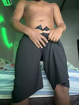 Pretingost0 Webcam Show