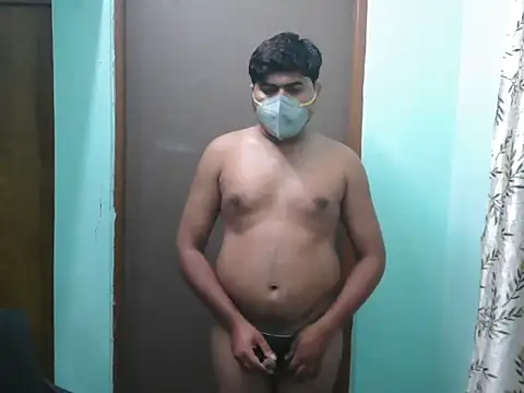 Show modela yashtej na web-kameri