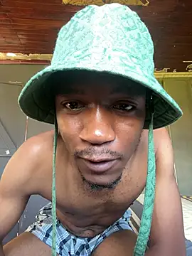 Show modela playboicatri na web-kameri