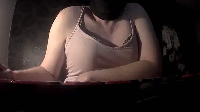 stringslynan79 webcam show