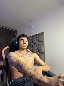 juan_seb06 webcam show