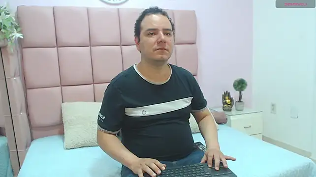 Anubis_Hot_Rythm webcam show