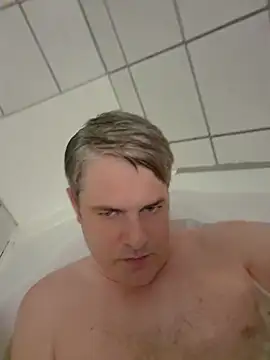 Show modela naugthyhotman na web-kameri