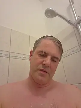 הופעת וובקאם של naugthyhotman