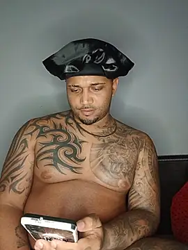 Show modela LuisitoDurako na web-kameri