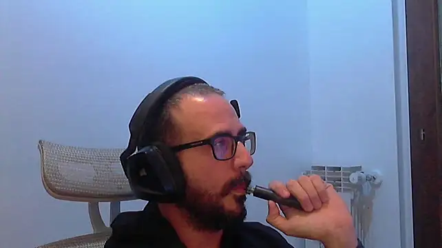 aimMike Webcam show