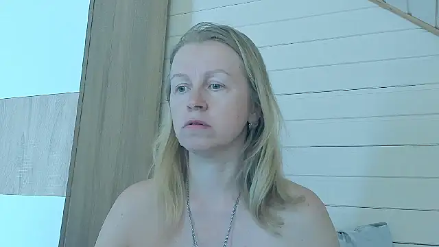 Онлайн чат XXX I_AM_MILF