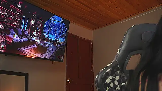 coraline_latin Webcam show